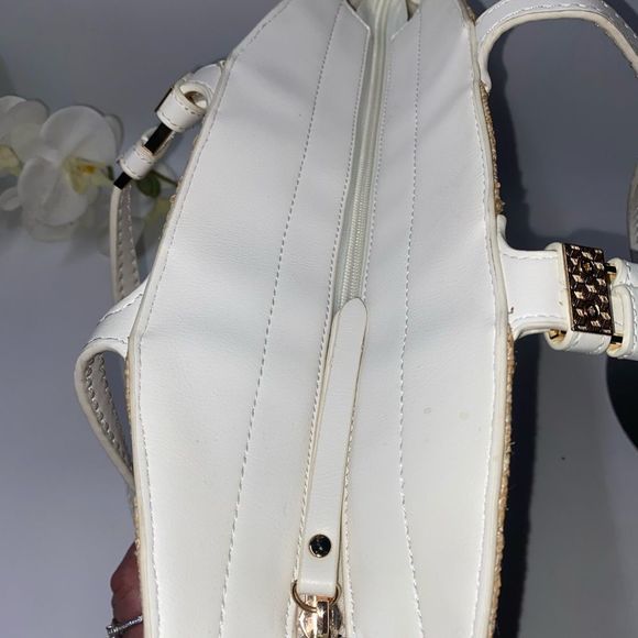 Urban Expressions Straw Tote Bag - Picture 7 of 8